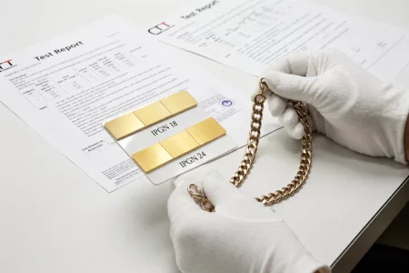 Chain material testing and PVD color verification during quality control at Haosen